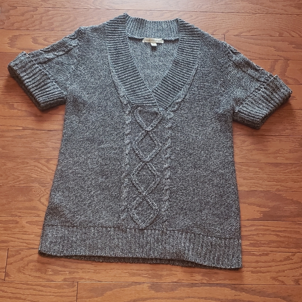 Short S V-neck gray/white marbled sweater